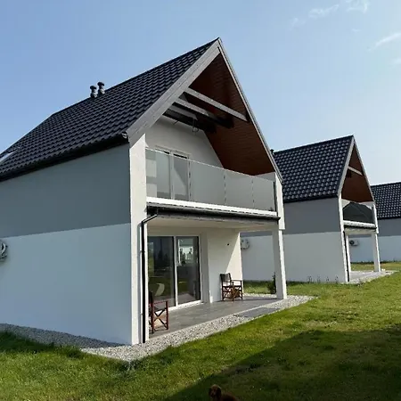 Piaskowa 6 Caloroczne Leba * Nowecin