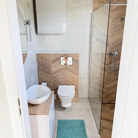 Piaskowa 6 Caloroczne Leba *